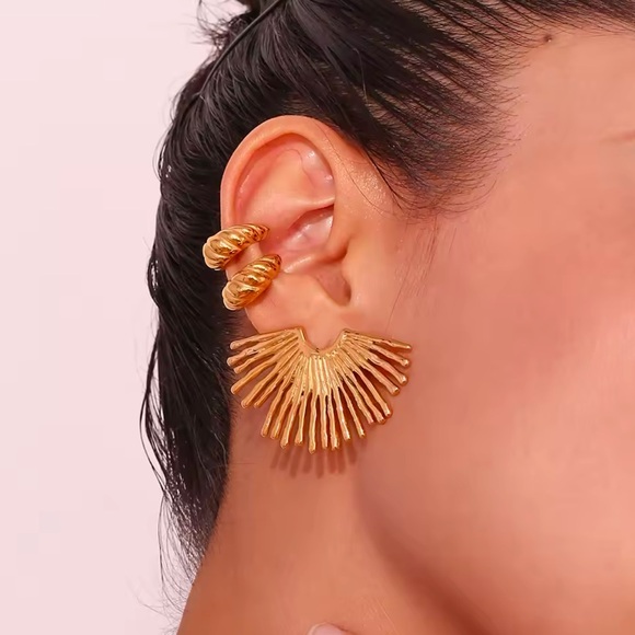 Sunbirth Elegant Gold Statement Earrings - Picture 3 of 6